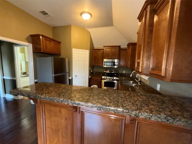Building Photo - 8233 Hickok Ln
