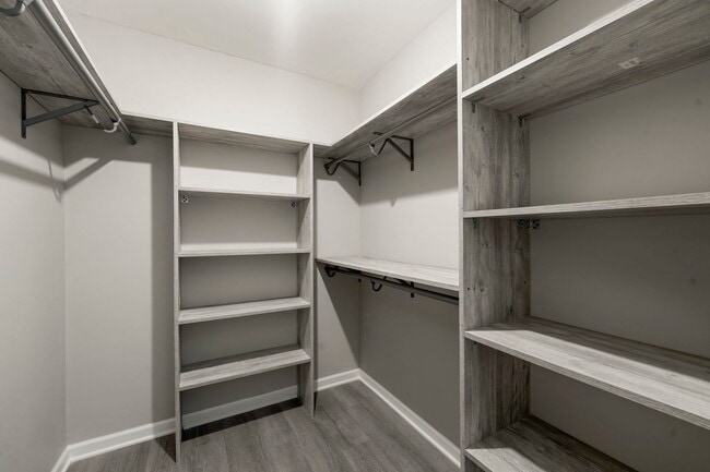 Building Photo - 602 Bryn Mawr Ct