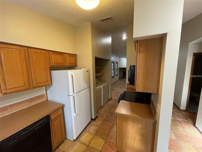 Building Photo - 5213 SW 92nd Ct