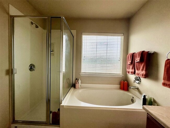 Building Photo - 7521 Cedar Edge Dr
