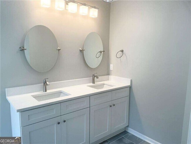 Building Photo - 2715 Sterling Creek Ct