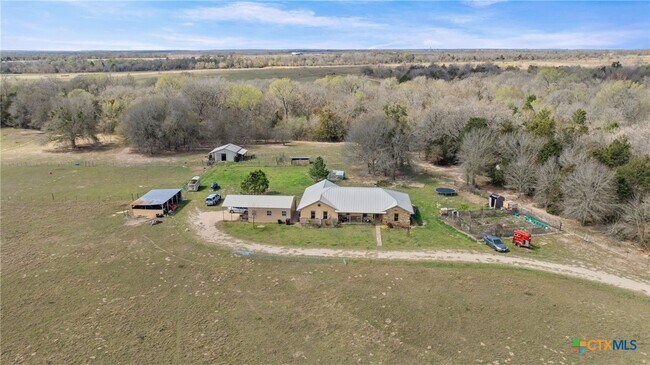 Building Photo - 1102 Fairview Dr