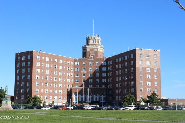 Building Photo - 1204 Emory St