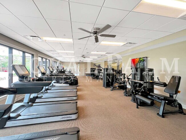 Building Photo - Renovated 3BR Home in The Forest — Seasonal Charm & Holiday Savings – Apply by 12/31 for One Mont...