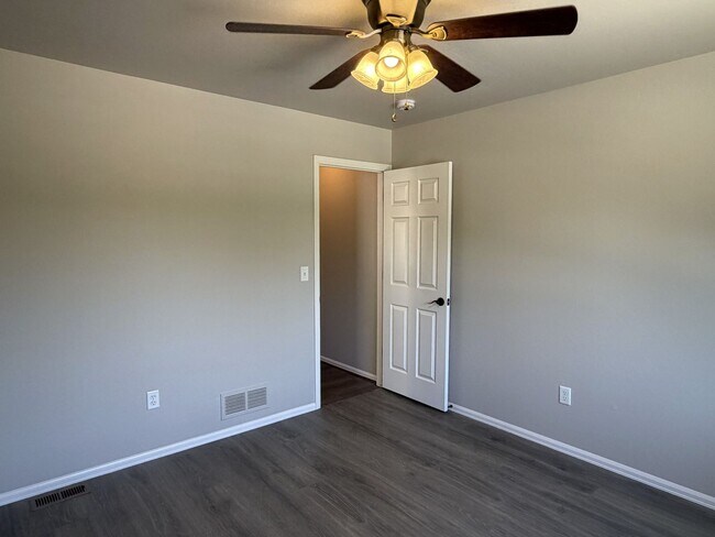Building Photo - 2462 Bar Harbor Dr