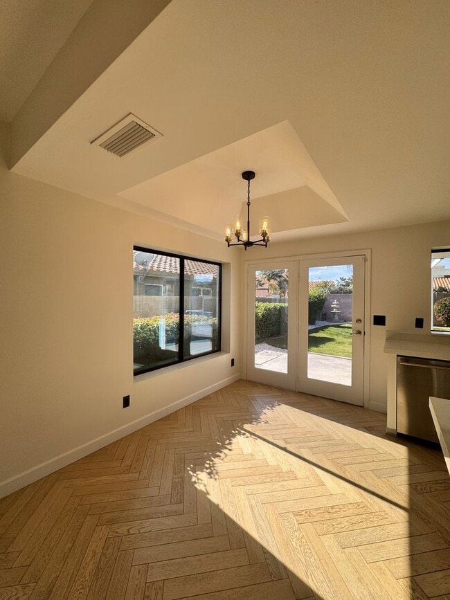 Building Photo - BEAUTIFUL 3 BEDROOM 3 BATH CORNER LOT WITH POOL AND LARGE BACKYARD NORTH SCOTTSDALE