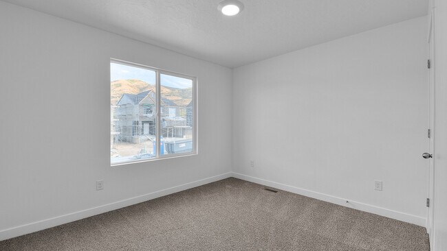 Building Photo - 4550 Horton Wy