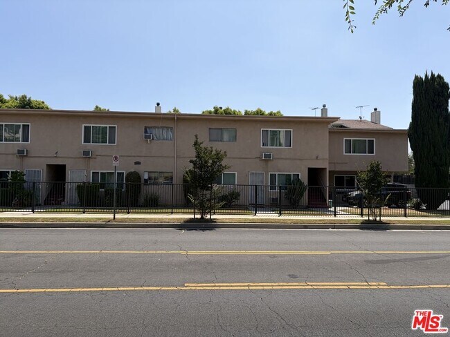 Building Photo - 6150 Radford Ave