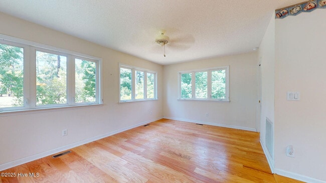 Building Photo - 2039 Royal Pines Dr