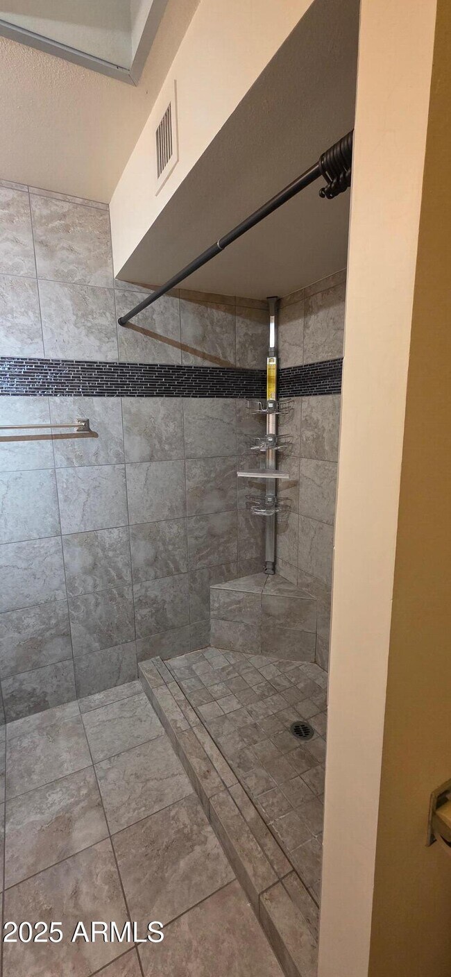 Building Photo - 7744 E Camelback Rd