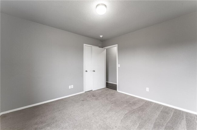 Building Photo - 242 N Marietta Wy