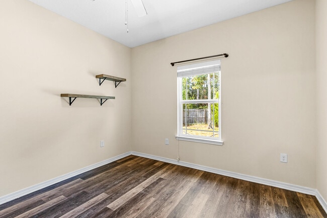 Building Photo - 3229 Atlas Dr