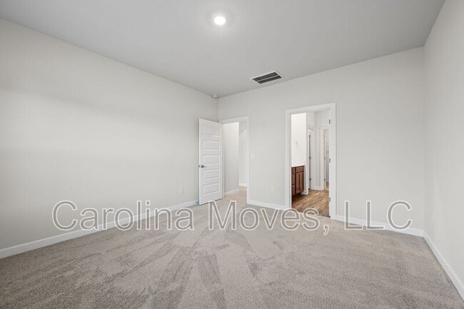 Building Photo - 628 Grays Creek Rd