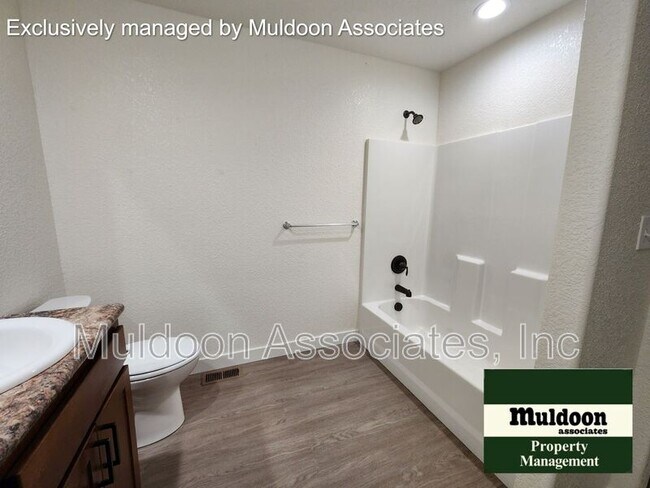 Building Photo - 251 W Acorn Dr