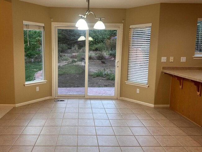 Building Photo - 10237 Willowbridge Way