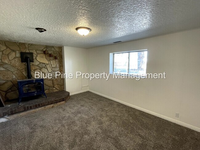 Building Photo - 2871 N 41st E