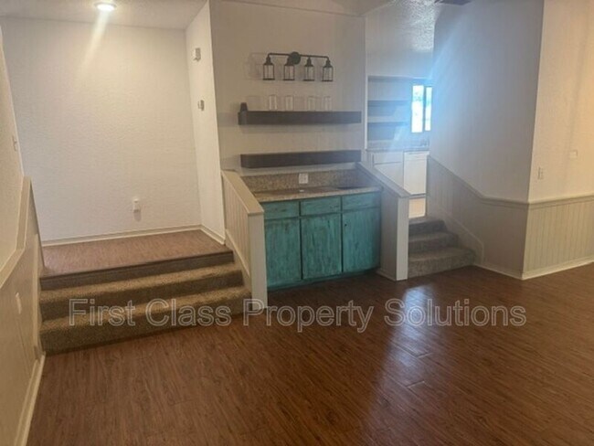 Building Photo - 1404 Mary Lee Ln