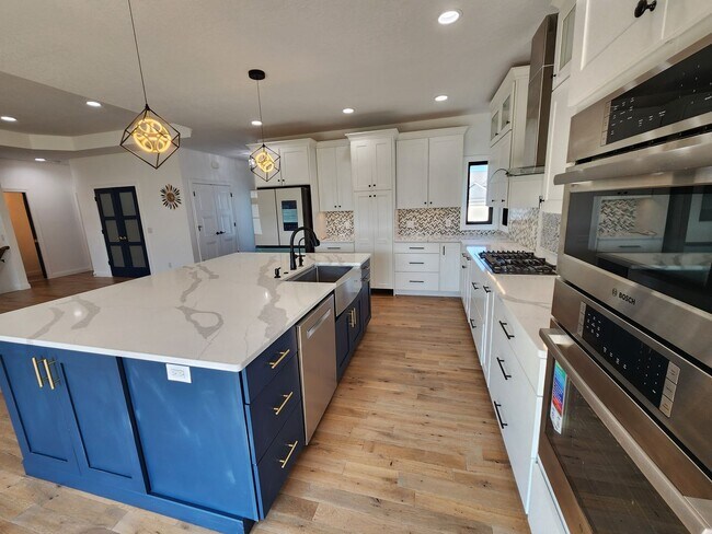 Building Photo - 6817 Timber Ct