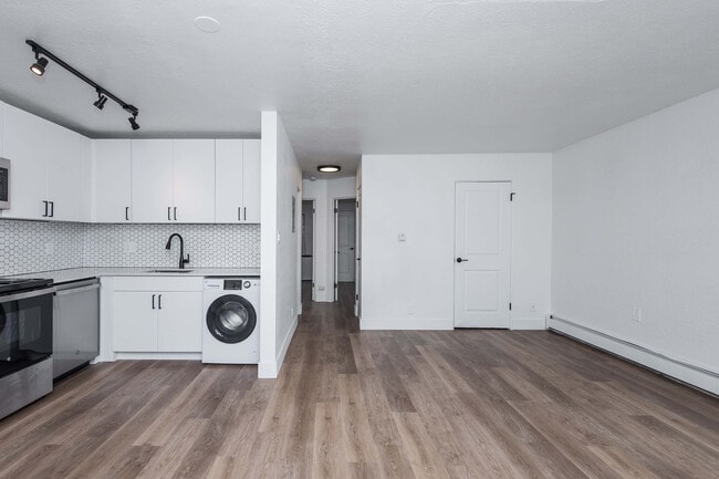 Building Photo - Marion Street Apartments