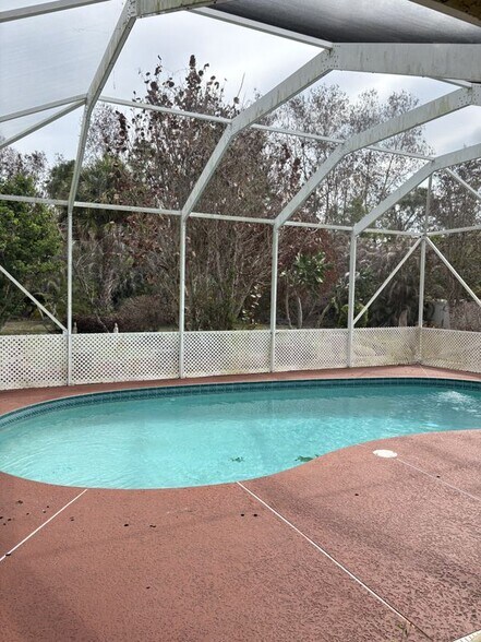 Building Photo - 5475 NW North Crisona Cir