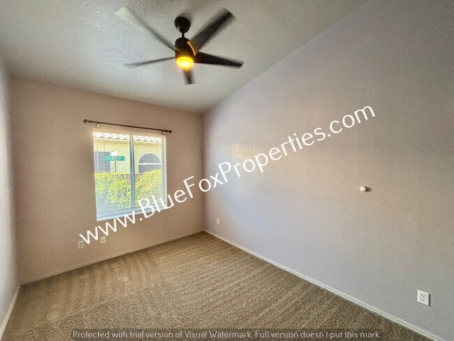 Building Photo - 9035 N Silver Moon Way