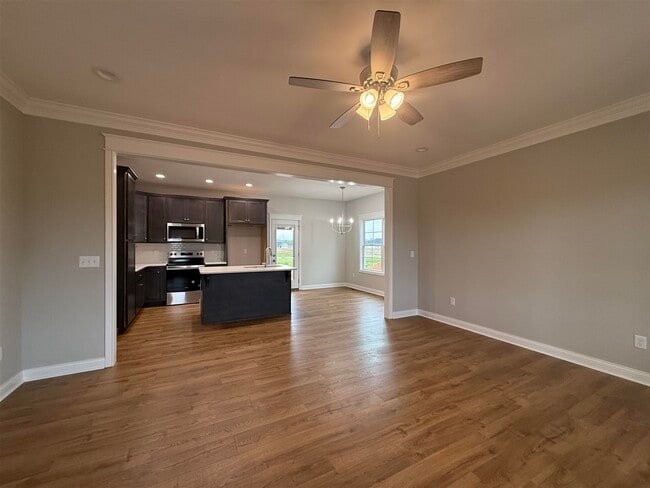 Building Photo - 5404 Peony Dr