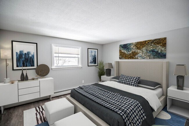 Building Photo - 205 Main