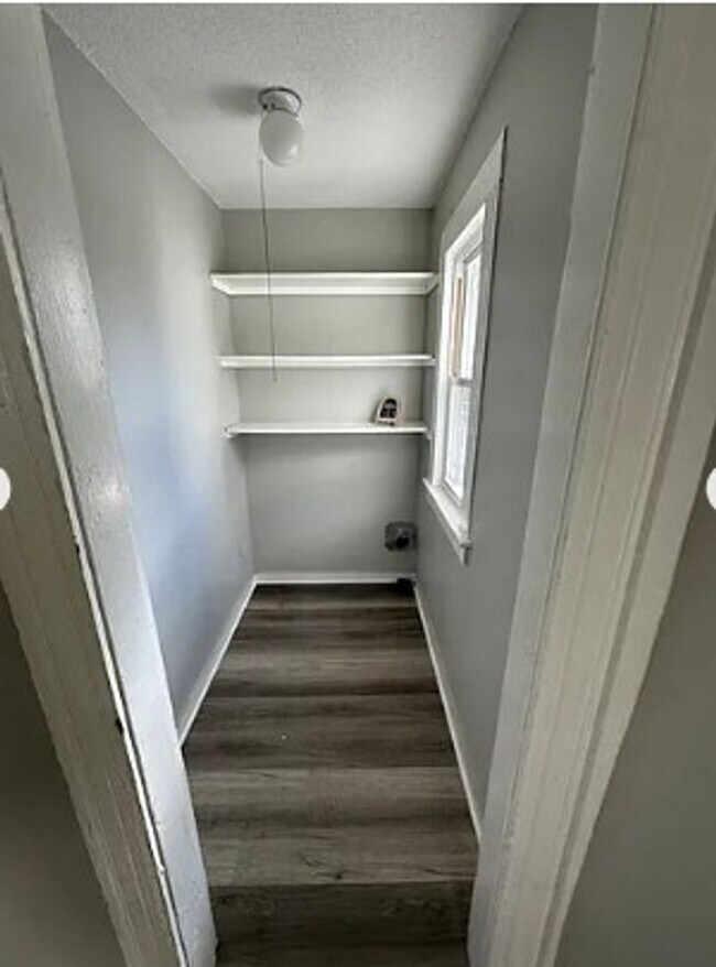 Building Photo - 200 Prospect St