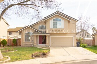 Building Photo - Charming 3-Bedroom Retreat with Cozy Fireplace in Tracy – Spacious Home with 2.5 Baths!