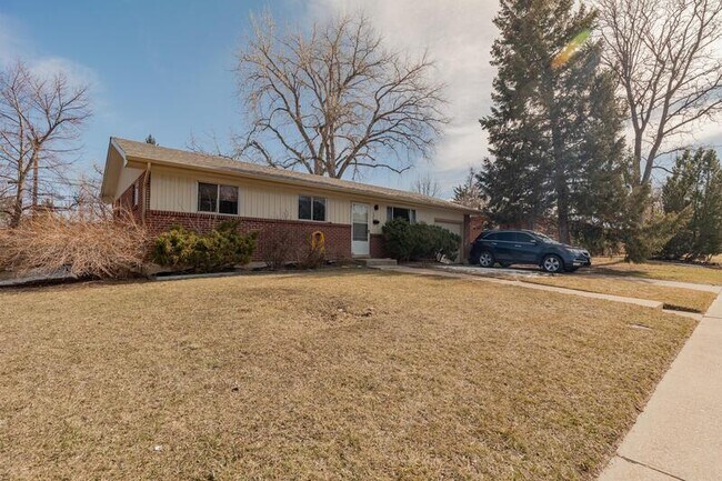 Building Photo - 760 39th St