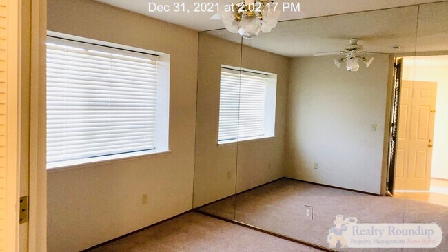 Building Photo - 8755 Pacific Hills Way