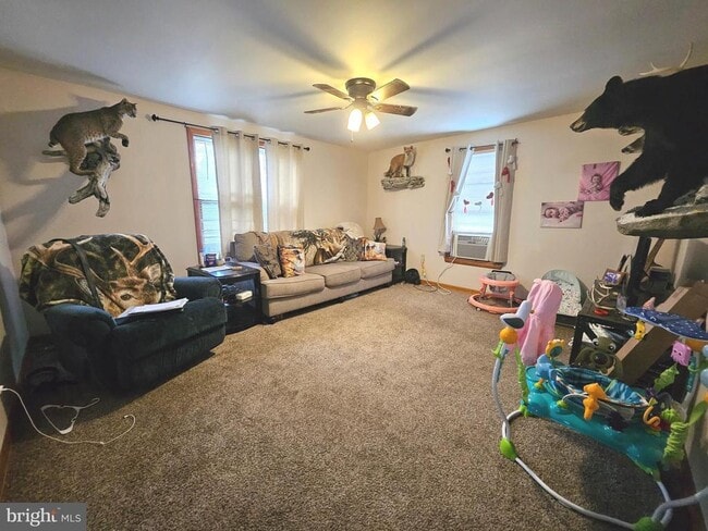 Building Photo - 449 Harmison Pl