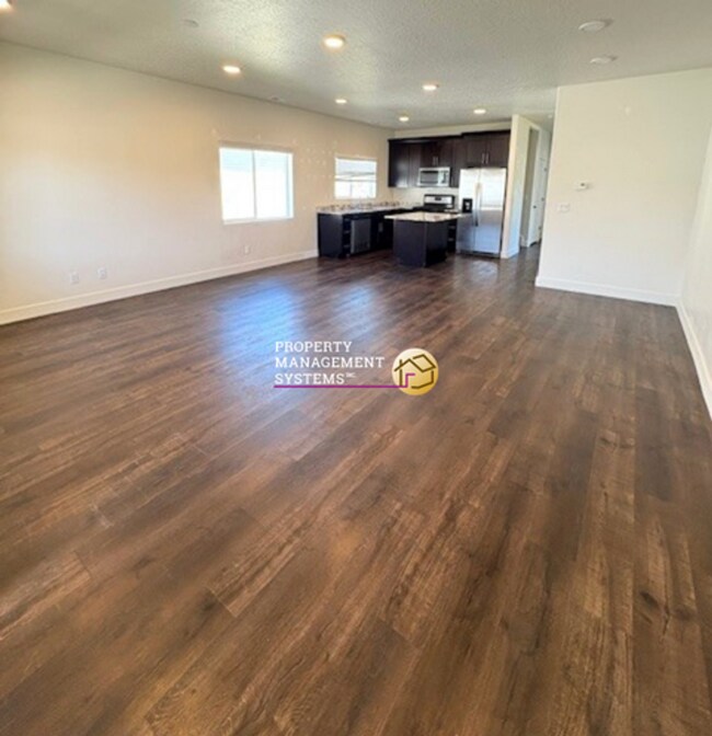Building Photo - 4 Bedroom Eagle Mountain Home