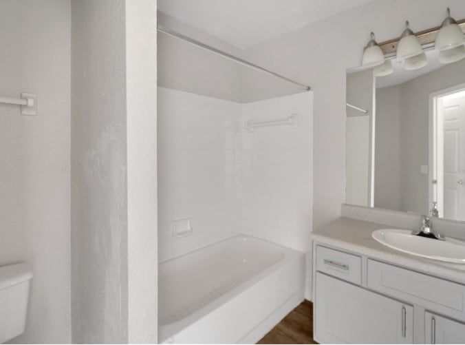 Building Photo - 4295 Summer Landing Dr