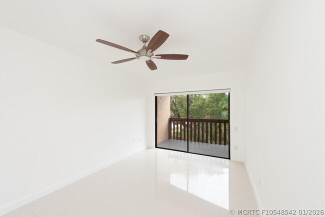 Building Photo - 6604 SW 114th Pl