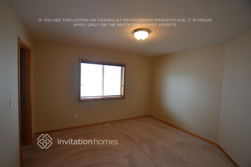 Building Photo - 34229 13th Ct SW