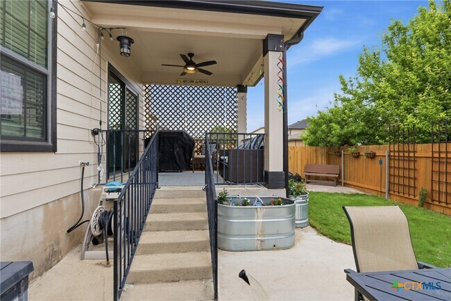 Building Photo - 1083 Tumbleweed Trail