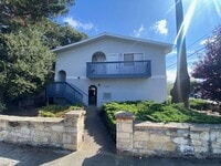 Building Photo - 1102 Sixth St