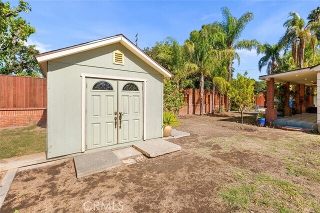 Building Photo - 13936 Magnolia Blvd