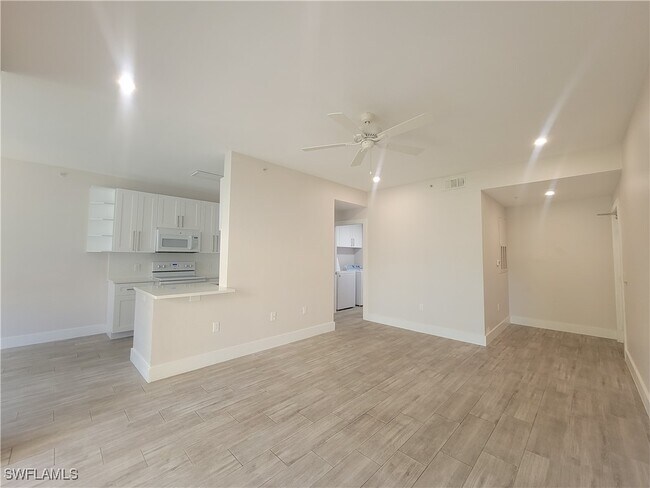 Building Photo - 7950 Preserve Cir