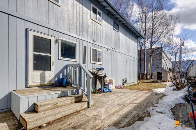 Building Photo - 3305 Cope St