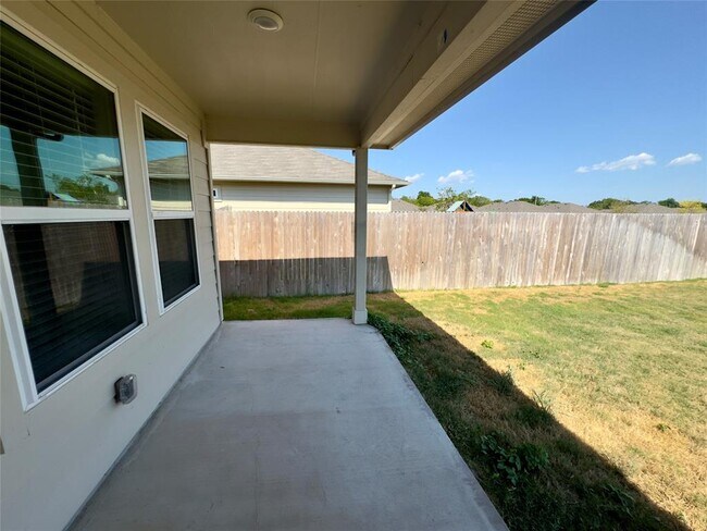 Building Photo - 1302 Camden Ln