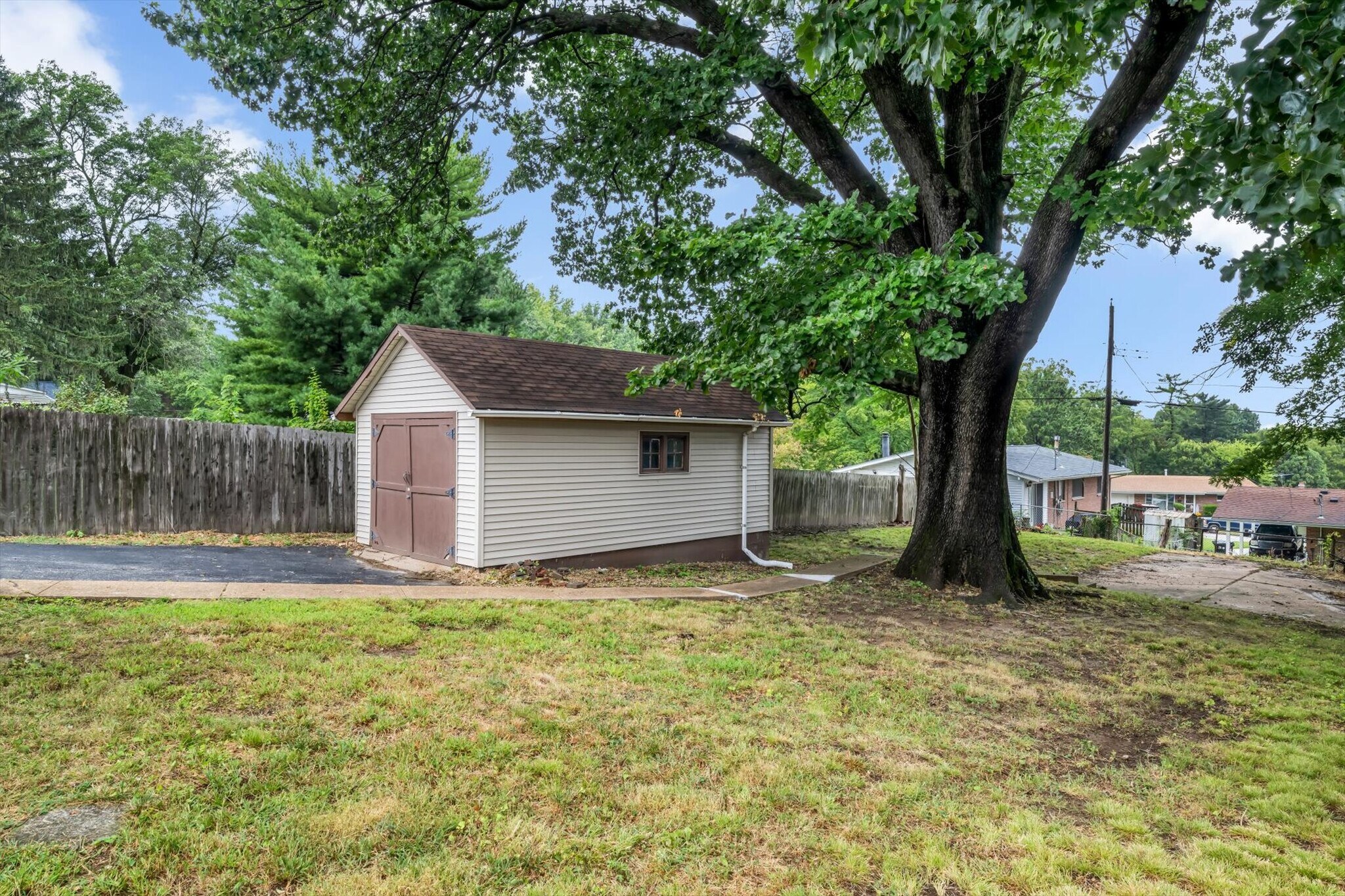 Building Photo - 8593 Engler ave