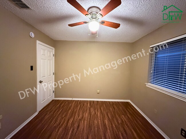 Building Photo - Charming 3-Bedroom Home for Lease in Watauga!