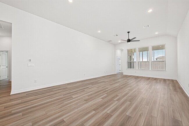 Building Photo - 5210 Hazel Vis Ln