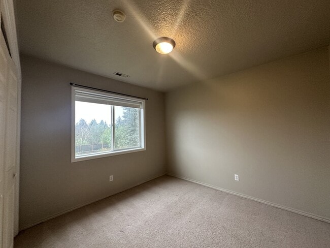 Building Photo - 24574 SW Ladd Hill Rd