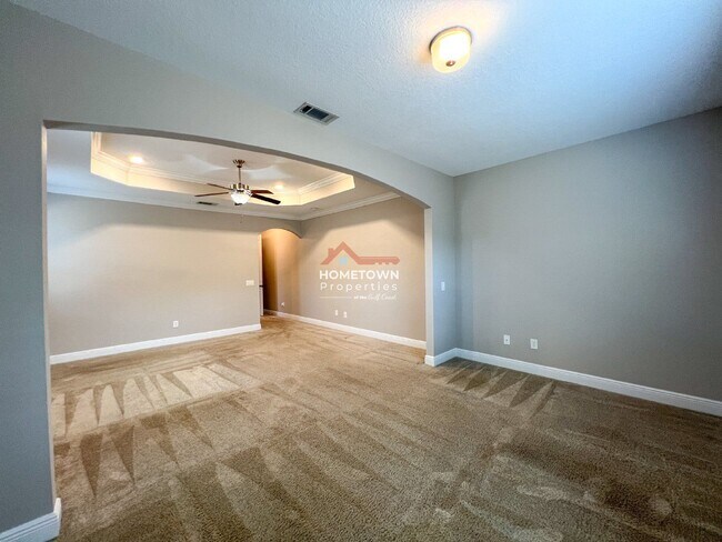 Building Photo - 1467 W Shores Blvd
