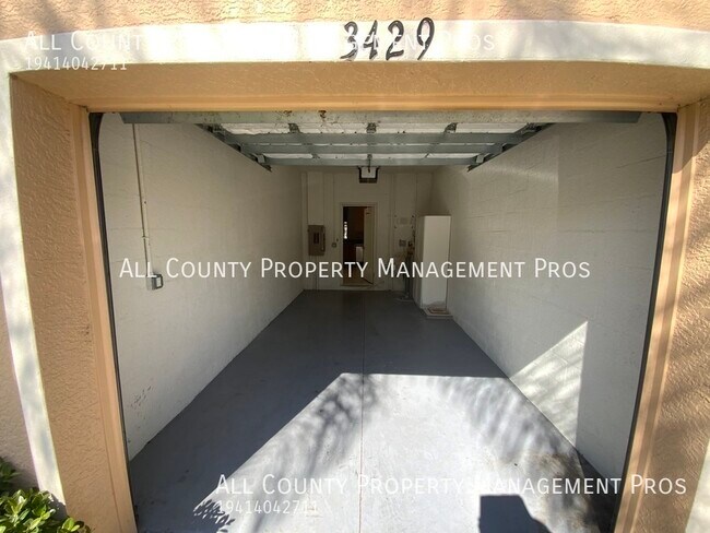 Building Photo - 3429 Parkridge Cir