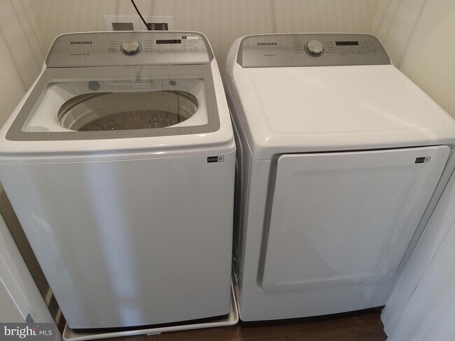 Building Photo - 5158 Ridgeview Retreat Dr