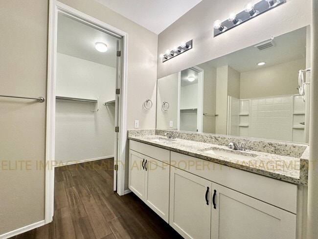 Building Photo - 6514 E Via Arroyo Azul